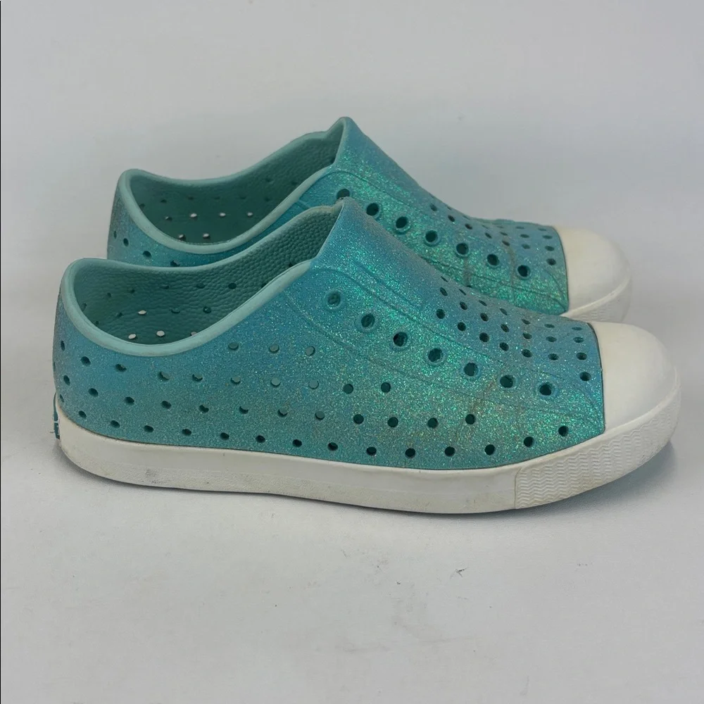 NATIVE Jefferson Teal Bling Glitter Shoes Size J1